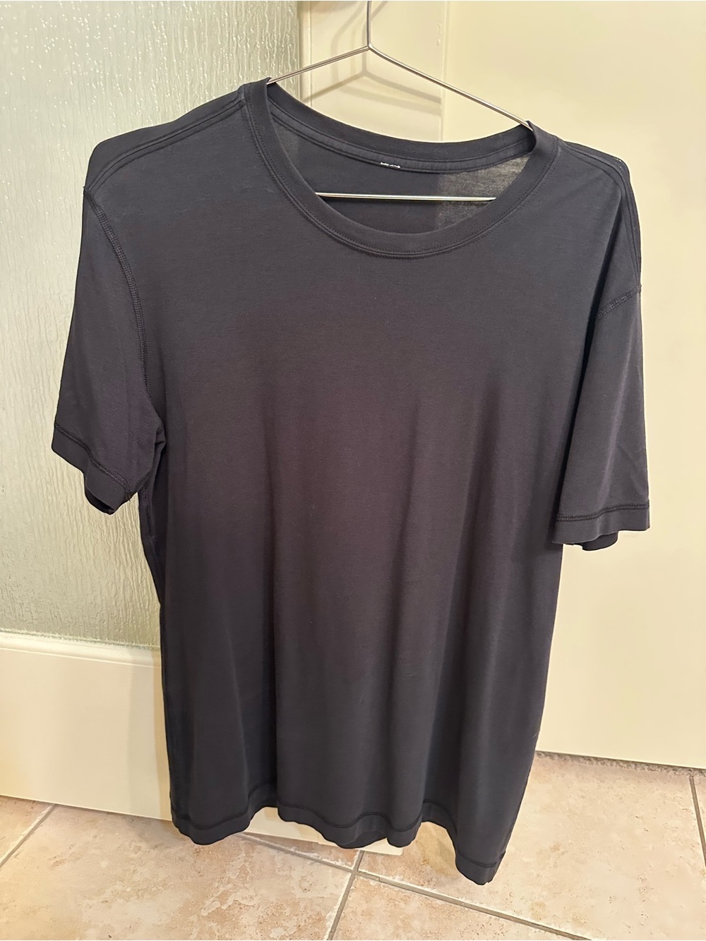 Lululemon Classic Men's Black Crewneck T‑Shirt